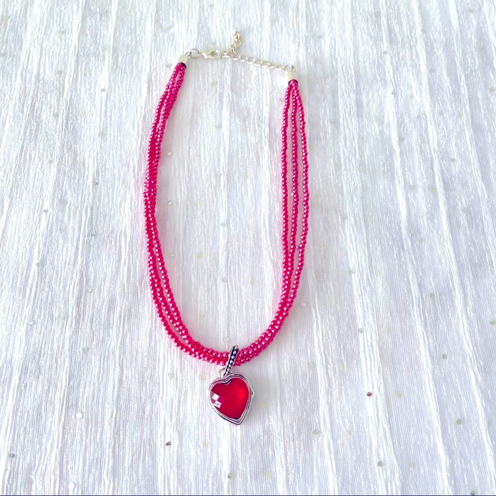 🌸3/$10🌸 pink necklace with heart ❤️